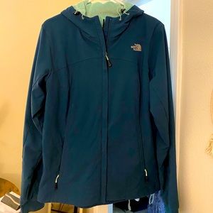 Women’s North Face Jacket